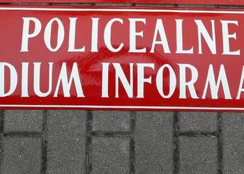 Policealne studium informatki duża tablica emaliowana jak z PRL - u