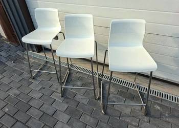 Białe hokery/stołki barowe