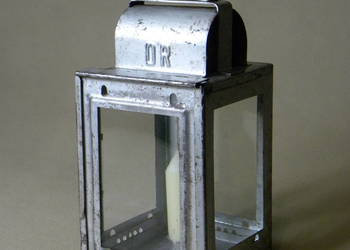 Niemiecka świecowa lampa kolejowa wagonowa DR