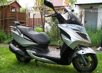 SKUTER 300 CCM. KYMCO NEW GRAND DINK