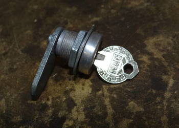 zamek DOBLINA - MZ AWO IFA IWL Simson org. DDR