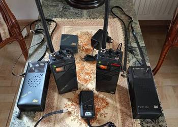 Zabytkowe Dwa Radiotelefony DNT 40 kanałów Vintage plus akcesoria.