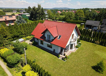 RĄCZNA - 6 pokoi na 10 arach - Twój Nowy Dom
