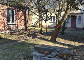 Sprzedam dwa domy Radom Długojów w cenie mieszkania w bloku.