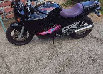 Suzuki GSX 600F Katana