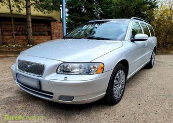 Volvo V70 Xenon Grzane Fotele Webasto Hak Skóra Aux CD