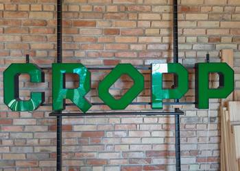 Logotyp reklama kaseton baner led cropp