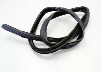 Uszczelka szyby drzwi lewy przód Opel Meriva A