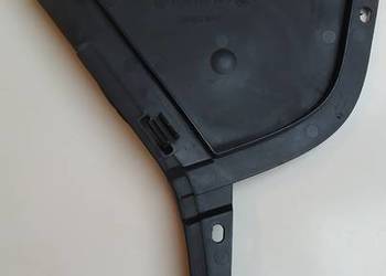 BMW E36 mocowanie nadkola prawy przód oryginał