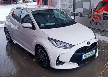 Toyota Yaris Hybrid 1.5 Comfort z 2021. Przebieg 33 750 km.
