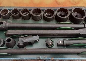 Zestaw kluczy nasadowych 10-32