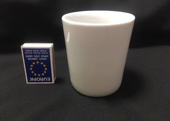 PRL kubek biały porcelana Chodzież