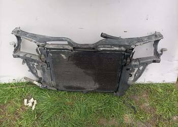 Pas przedni z chłodnicami