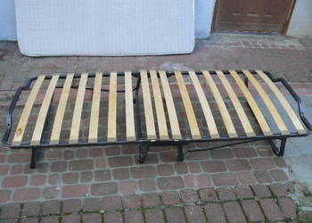 Lozko polowe skladane,ze stelazem,kolkami