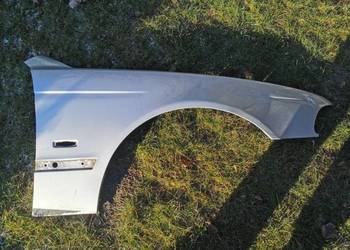 Błotnik prawy przód BMW E39 titansilber
