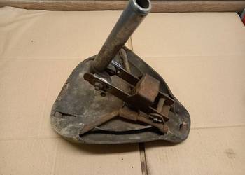 Siedzenie komar sztywniak