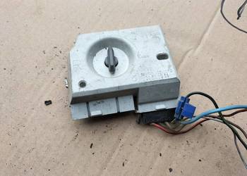 AUDI 80 B3 B4  WKŁAD LAMPY TYŁ LEWY