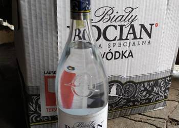 Sprzedam wódkę Biały bocian