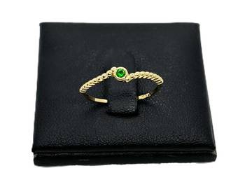 Nowy Złoty Pierścionek pr. 585 0,99g R15