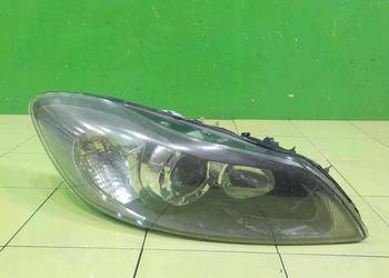VOLVO C30 2.0 D 12r lampa prawa przod 31299821 0301255602