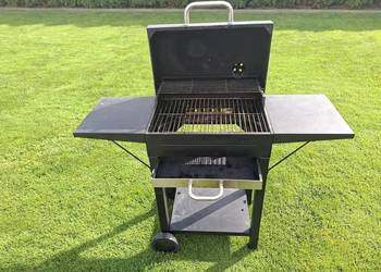 Grill węglowy