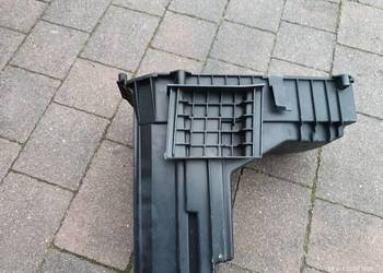 Citroen C5 C6 Peugeot 406 filtr powietrza dolna część