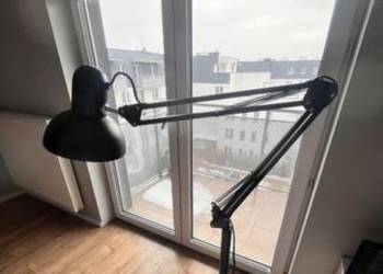 Lampa podłogowa regulowana stojąca