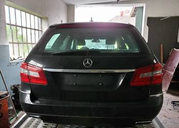 Mercedes e klasa w 212 klapa tył kompletna z lampami elektryczna 197U