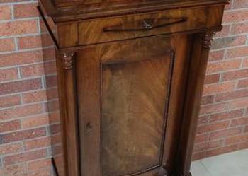 Piękna bieliźniarka słupek biedermeier antyk