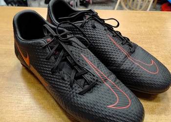 Buty piłkarskie Nike ( korki )