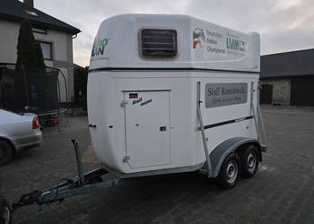 Przyczepa do przewozu koni, zwierząt BLOMERT T2 (DMC 2000 kg)