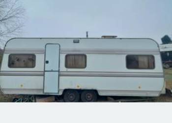 Przyczepa kempingowa transport