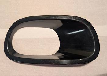 Citroen C3 III kratka atrapa halogenu prawa czarna 9813344677