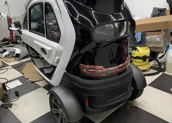 Skuter elektryczny zabudowany trzykołowy bez prawa jazdy