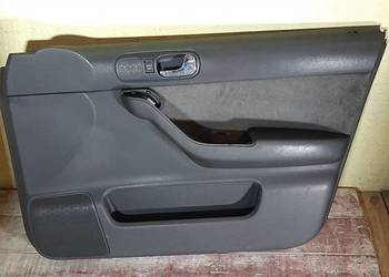 Boczek tapicerka drzwi Audi A3 8L 5D Prawy przód 8L4863980 wygłuszenie