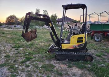 Minikoparka yanmar vio 17