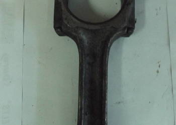Korbowód DT 75