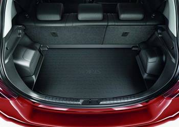 TOYOTA Prius Mata bagaznika czarna guma PZ434-B1303-PJ OE