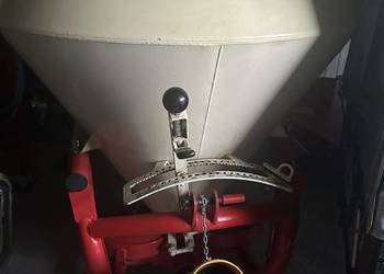 Rozsiewacz nawozów RAUCH Komet ZS 450