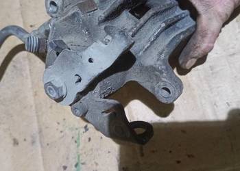 Zacisk hamulcowy tył