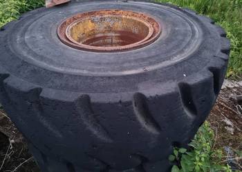 Opony pełne r 26.5-25  komplet 4 szt.