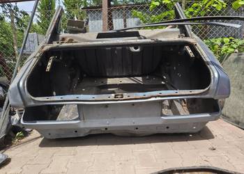 Tył ćwiartka Mercedes W201 190 190tka