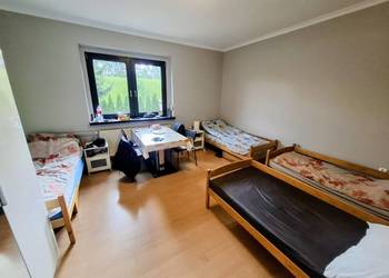 Pokój 4-osobowy dla pracowników – Katowice – Przy lesie – FAKTURA VAT!