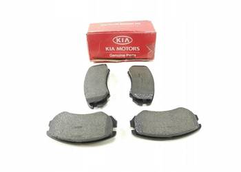 KLOCKI HAMULCOWE PRZÓD KIA RIO HYUNDAI i20 2005-2015 / 581011GE00