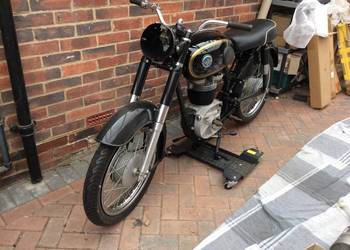 Ajs 350 model 8. 1960r angielski singiel do zlozenia po remoncie.dokumenty