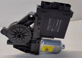 VOLVO XC40 SILNICZEK SZYBY LEWY PRZÓD 31674758