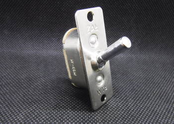 Wyłącznik W-45M 35A 28V jednobiegunowy przerzutowy