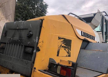 Liebherr 564 - Pokrywa Silnika