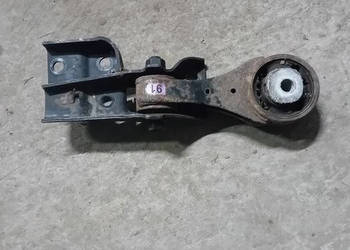 Poduszka skrzyni biegów 1.4 d4d toyota yaris III 13r