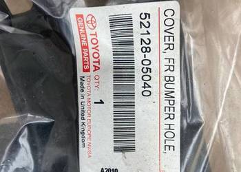 Avensis T25 II ramka halogenu lewy przód 03-06